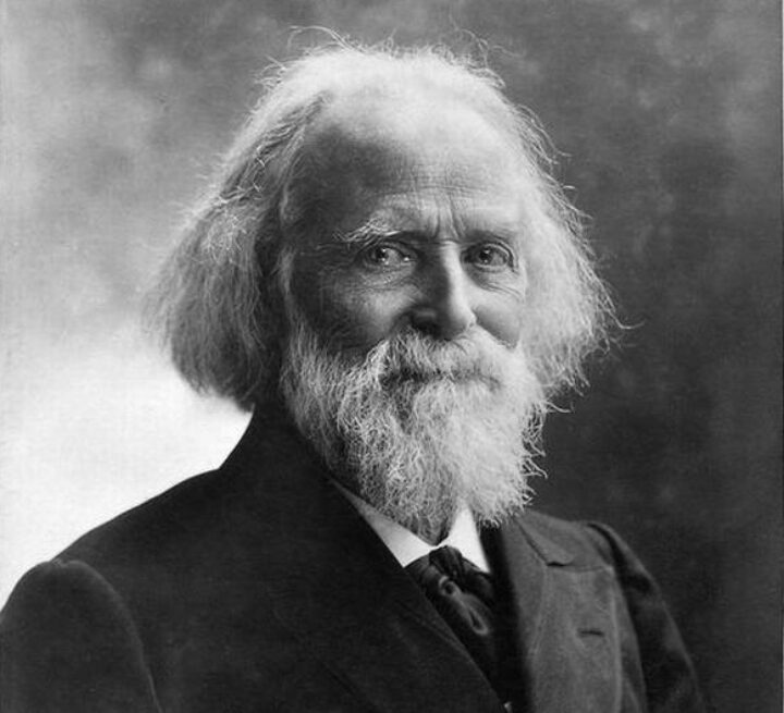 Élisée_Reclus,_by_Nadar,_retouched