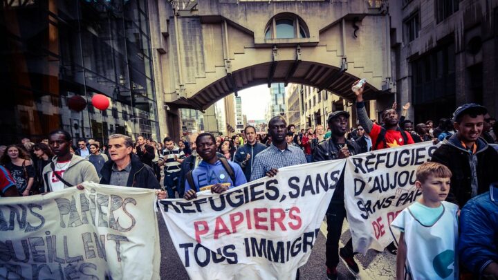 ©MediActivista – Manifestation pour un accueil digne des réfugié·es en Belgique en septembre 2015