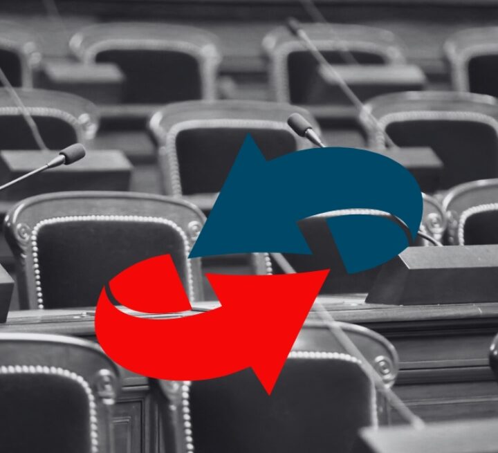 Montage Politique – Illustration de fond © iStock : Den Kuvaiev